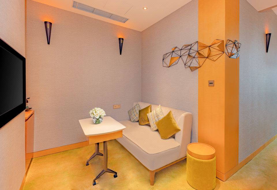 Rocase Boutique Hotel WuxiDeluxe King Bed Room