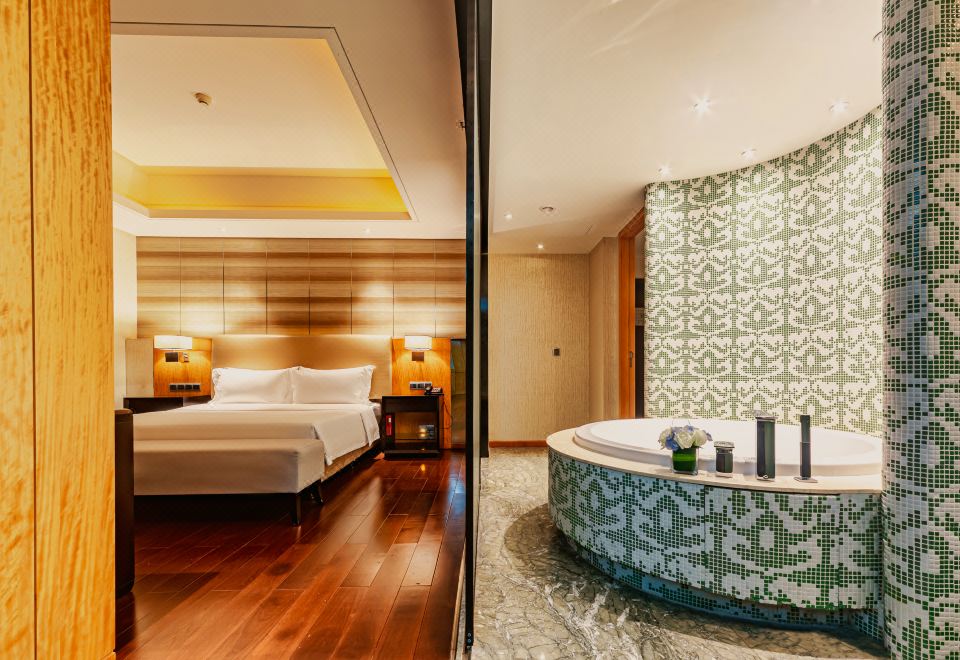 Lia! By Minyoun Chengdu Rezen Hotel (Chunxi Taikoo Li Store)Featured Suite (2 double beds)