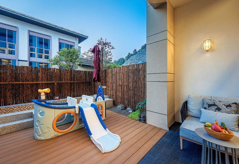 Four Points By Sheraton Qiandao LakeThemed Room - Courtyard-View (2 Beds)