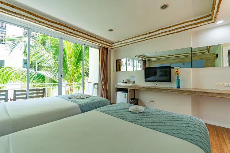 Deluxe Twin Room (AB2)