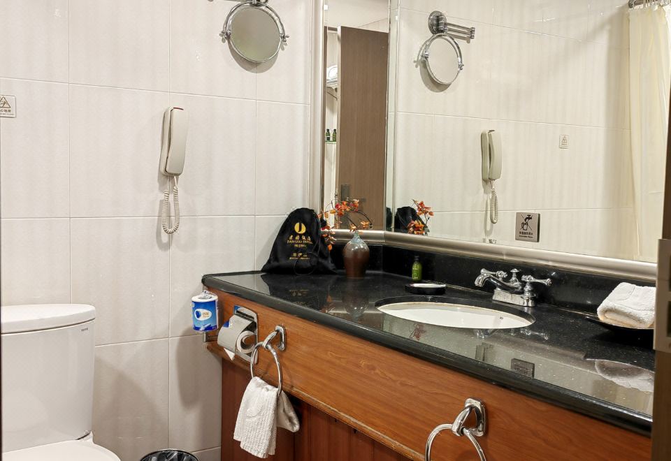 甄选商务双床房