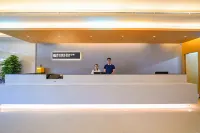 BF Express Hotel (Daqing Tieren Square)
