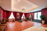 Huocheng Xiangyeli Castle Hotel