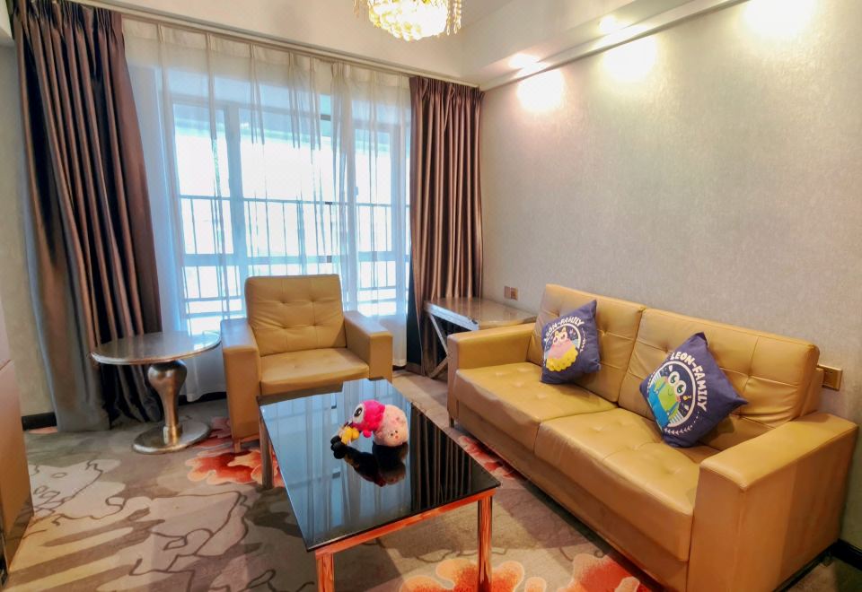 Clayton Hotel Guangzhou1-bedroom And 1-living Room Suite