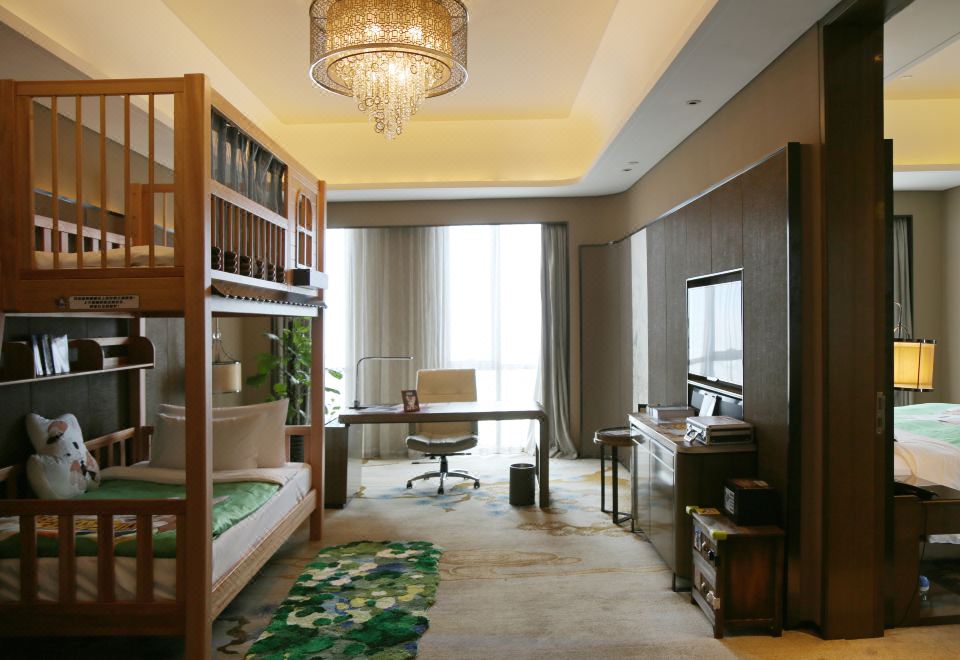 神探迈克狐亲子主题套房（沉浸剧本体验+双层小童床）