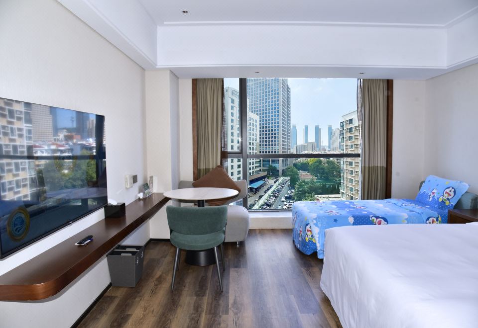 Holiday Inn Qingdao City CentreSuperior Room - Triple Occupancy