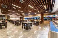 Palace Hotel (Chengdu Panda Base Tianfu International Animation City Store)