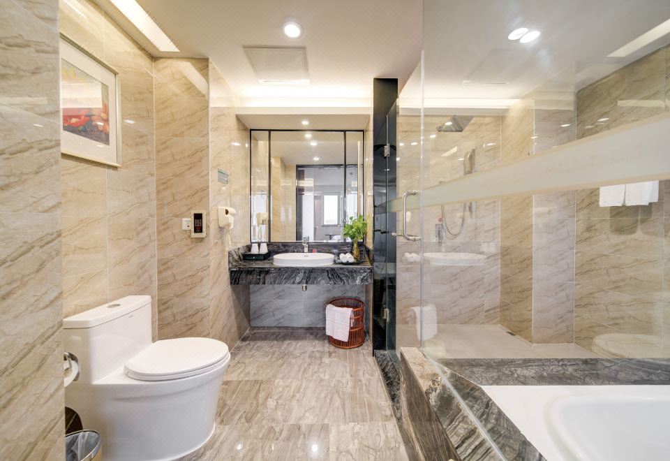 豪华套房（浴缸+小冰箱）