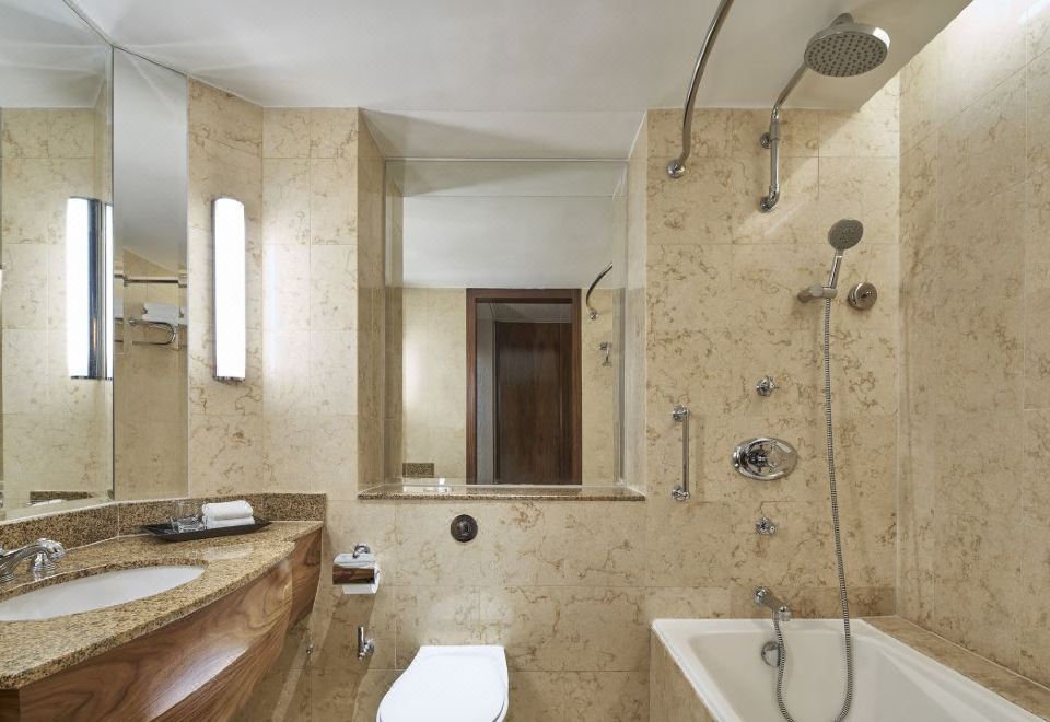 Sheraton Towers SingaporeExecutive Business, Guest Room, High Floor