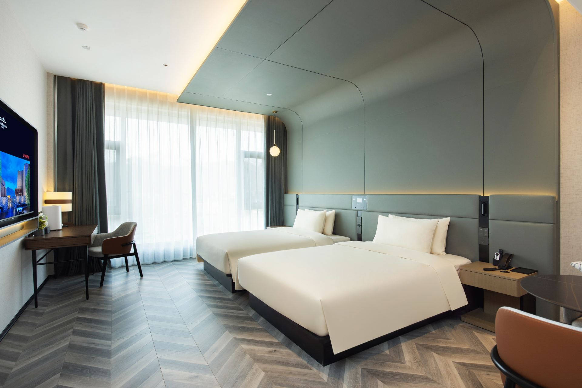 Business 2-Bed Room