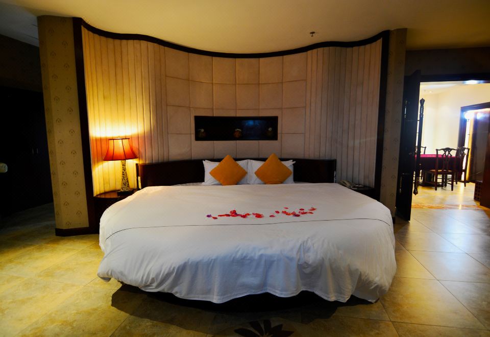 河景豪华套房两房一厅|独立温泉池