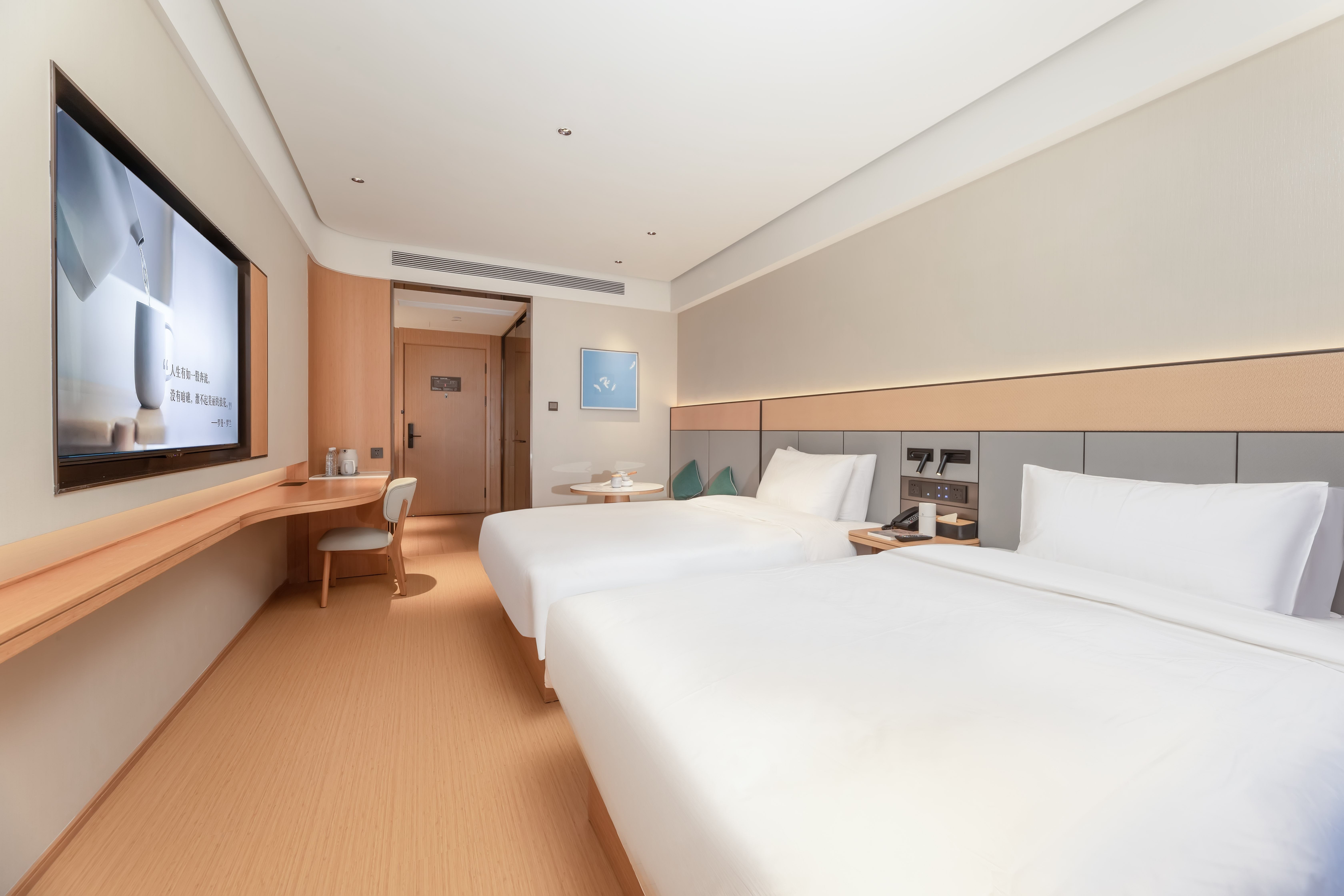 高级双床房（投屏65寸电视+小爱客控+智能马桶+小冰箱）