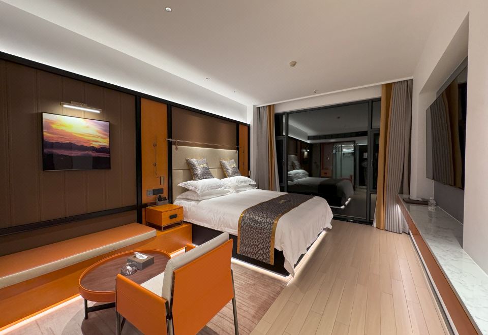 豪华山景大床房