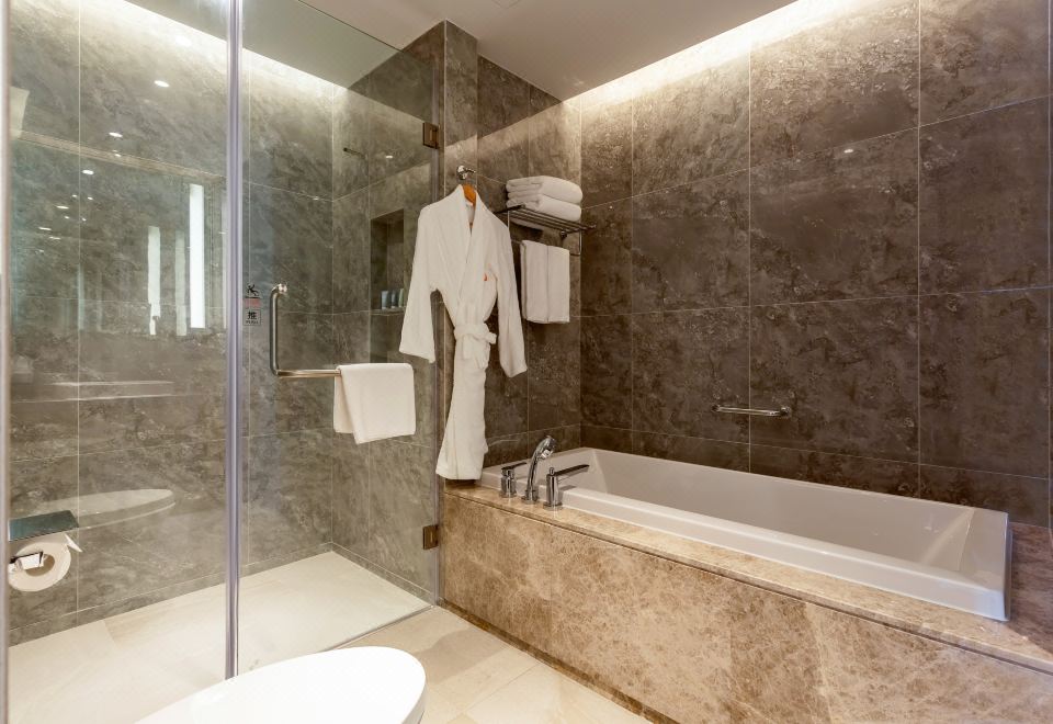 Deluxe Suite - 1-Room, Sea-View