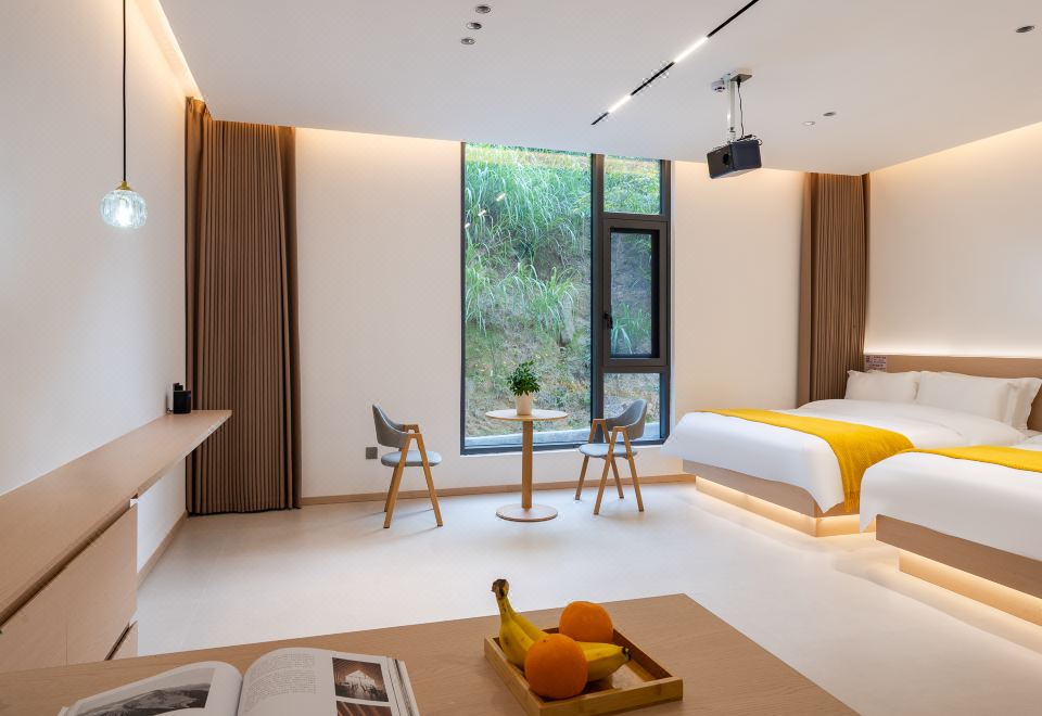 Wuyuan Your courtyard Mianshan Cozy Twin Room (Smart Features + Instant Window View)