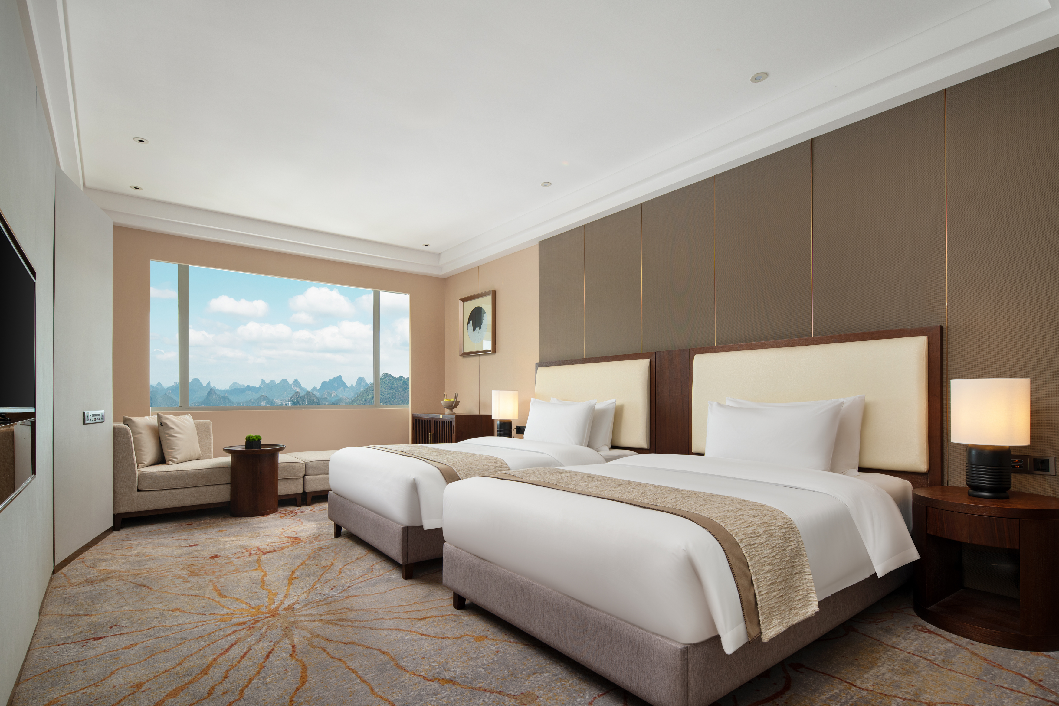 Guilin Exhibition International Hotel行政豪華雙床房丨靜享舒懶浴缸+獨立辦公桌+甜夢之床