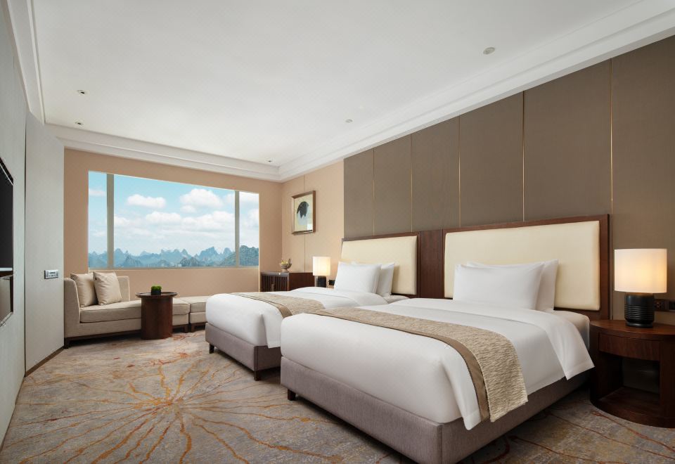 行政豪华双床房丨静享舒懒浴缸+独立办公桌+甜梦之床