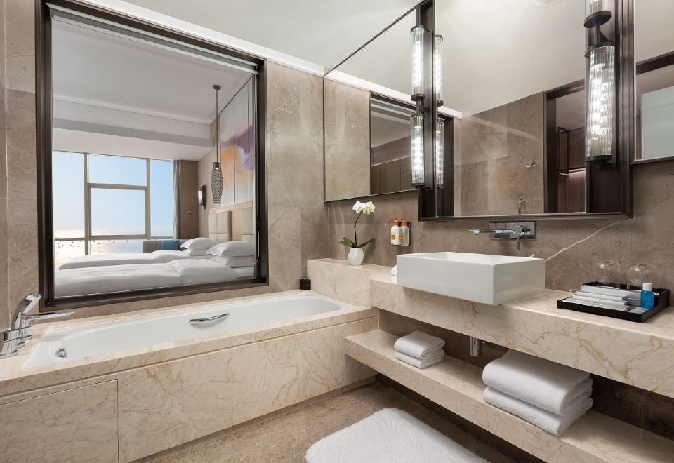 Crowne Plaza Beihai Silver Beach2 Twin Bed Standard Ocean View