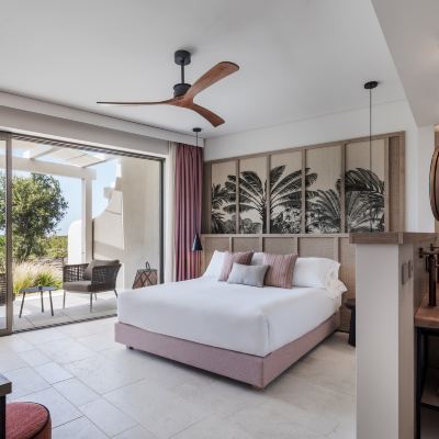 Executive Suite With Sea View Hotel CalaCuncheddi Promo Code