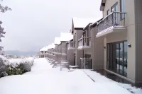 Platinum Queenstown Luxury Villas Hotels in 