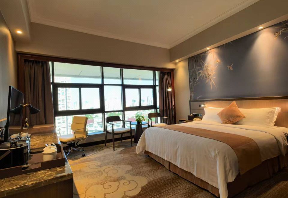 Pine City Hotel ShanghaiSuperior King With View