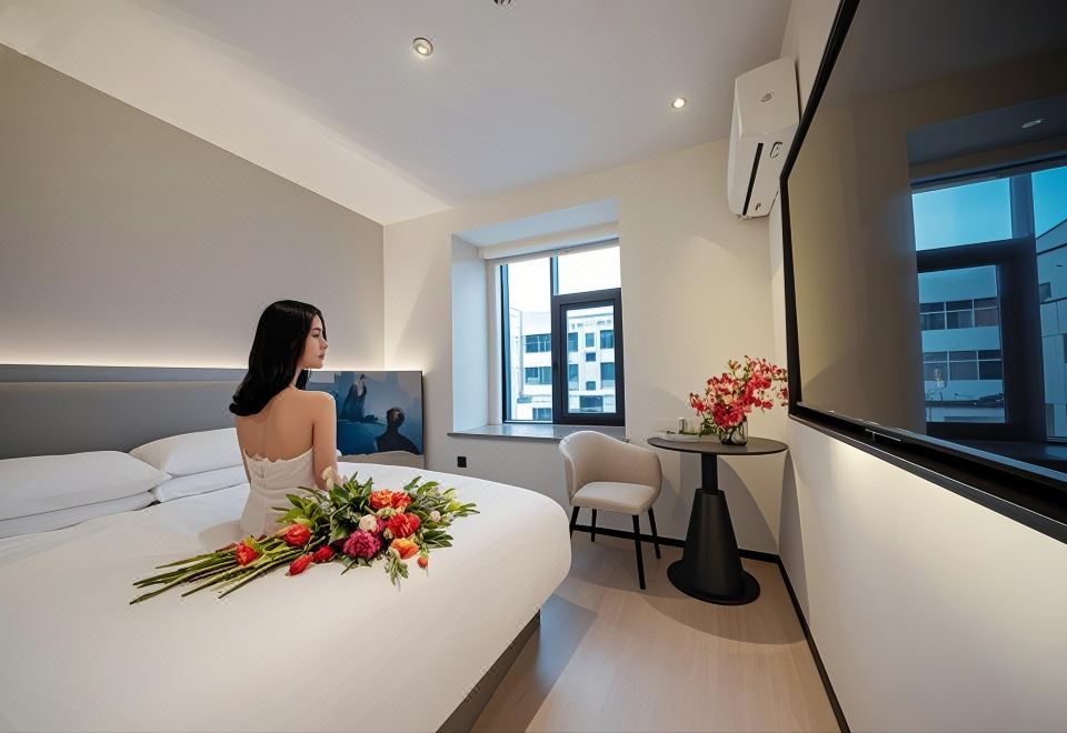 精緻大床房（乾濕分離+可投屏）