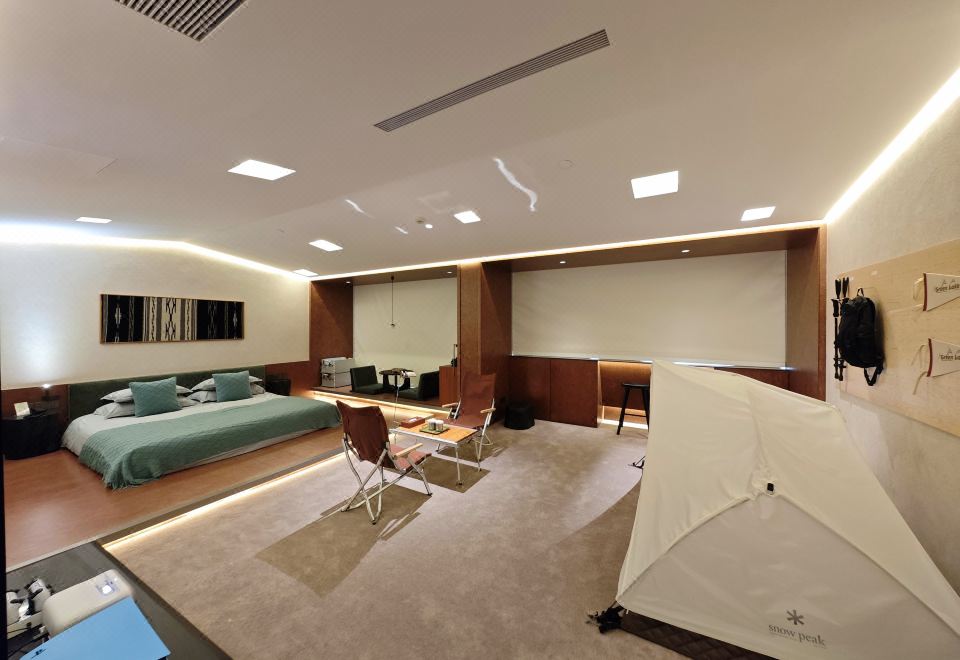 翠湖寒·露营投影豪华大床房（新世代PS5主机游戏）