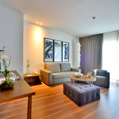 套房（2位成人+2名小童） 巴塞羅塞維利亞雷納西門圖酒店優惠