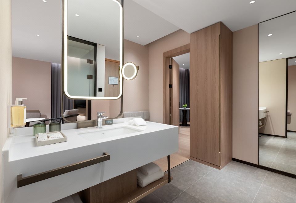 1 Bedroom Suite Kids Theme