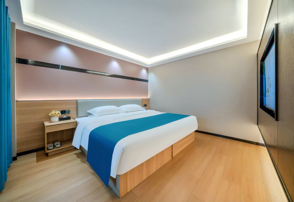 Qinguan Selected Smart Hotel (Xi'an Xiaozhai Jixiang Village Subway Station Branch)Smart Suite (Double Bed)