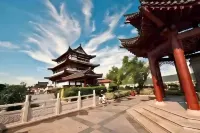 FunGee X Hotel (Changsha IFS Guojin Center Huangxing Square Metro Station Branch) Hotels in 