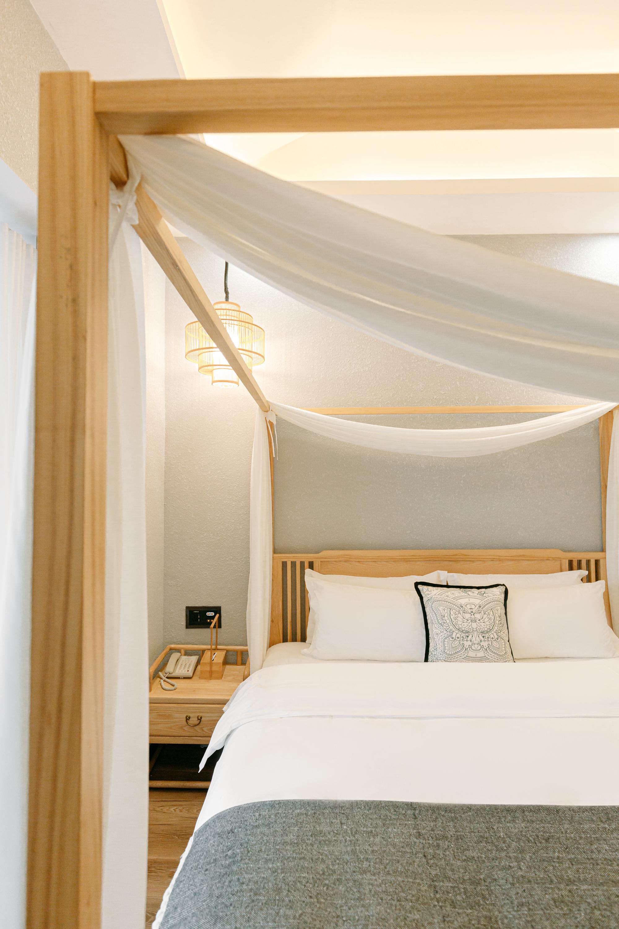 黄小鸭主题亲子房.露台观景浴缸套房