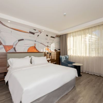 高級大床房 康福瑞飯店（北京首都機場新國展店）優惠