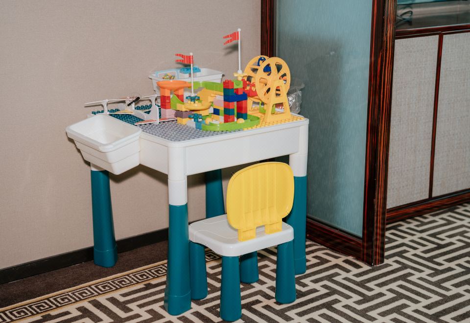 Century Huatian HotelFamily-friendly Suite