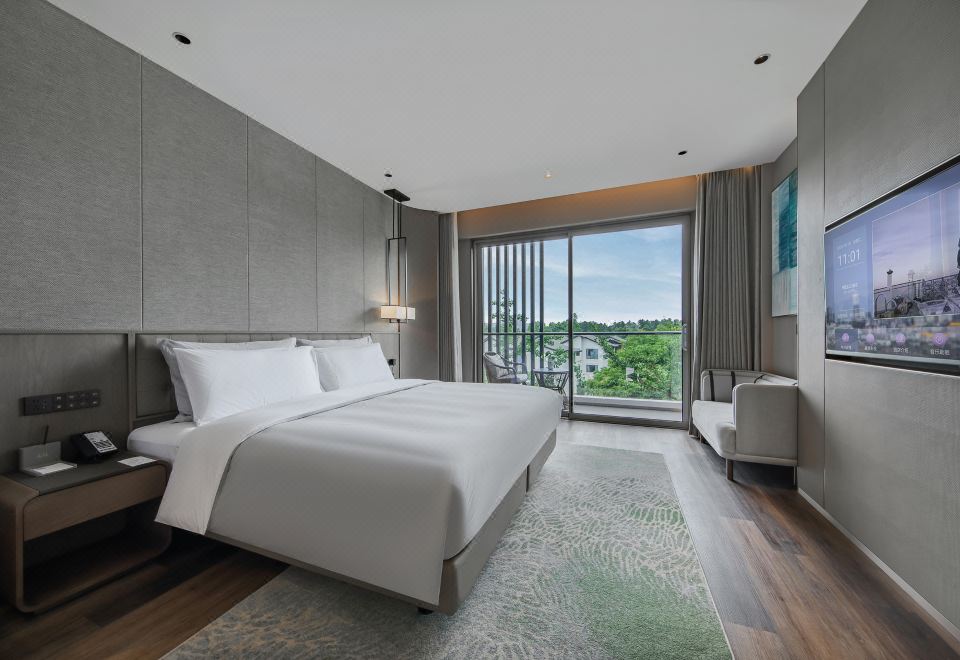 Queen Room With Garden View