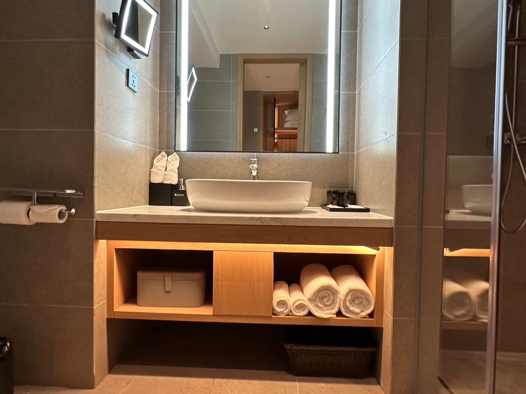 極萌小恐龍親子大床房（主題布置+樂伴空間+小童玩具）