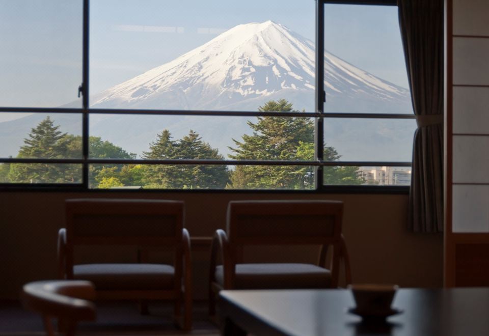 4/5F富士山景日式房10帖