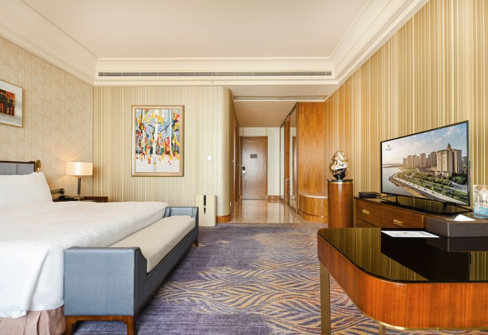 Chateau Star River QingdaoDeluxe Sea-view Double Room