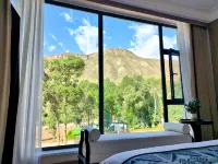 Yumu Holiday Hotel