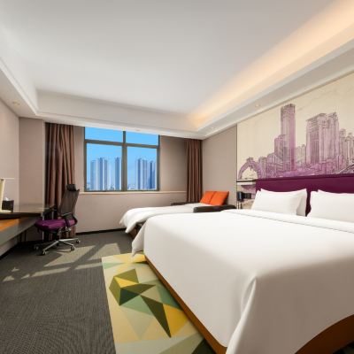 歡朋沙發大床房（舒達專利床墊+多功能梳化床+Mini吧） 深圳光明希爾頓歡朋酒店優惠