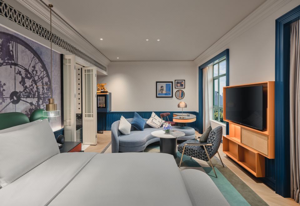 欢乐谷景观豪华大床房