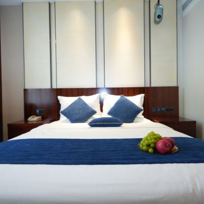 影音大床房-巨幕屏看海量電影無線投屏 LANCO藍蔻酒店（深圳布吉東站店）優惠