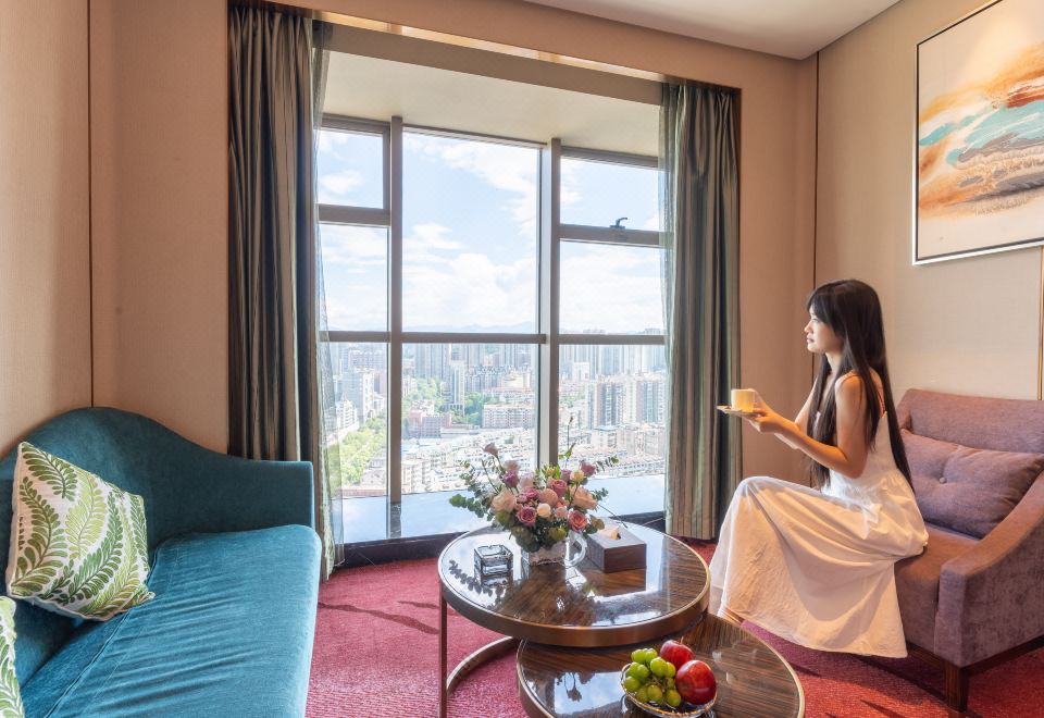 商务大床房（小会客厅+落地窗）