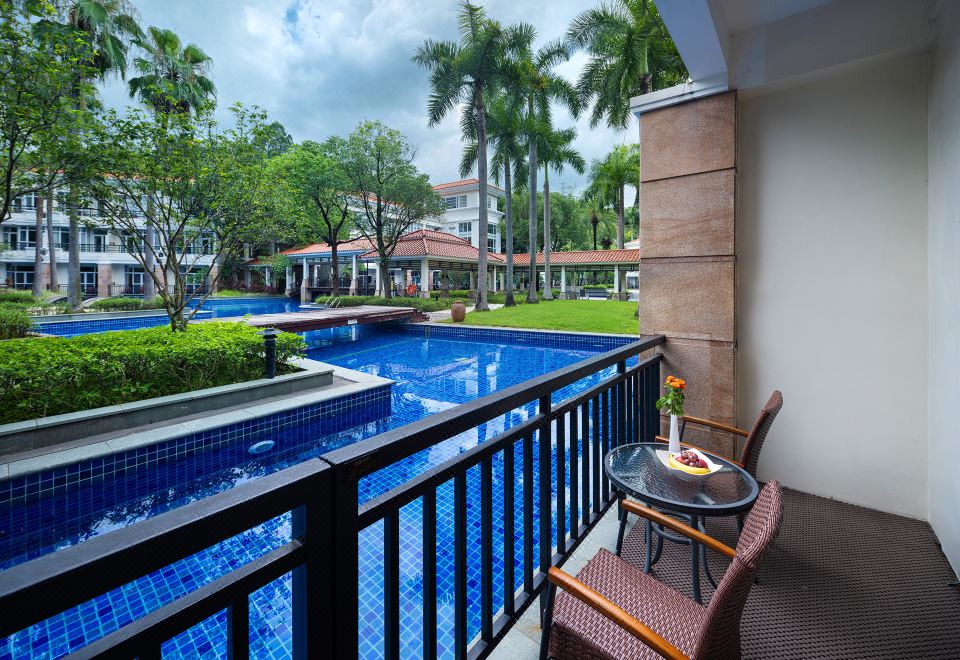 B.duck小黃鴨親子池畔房