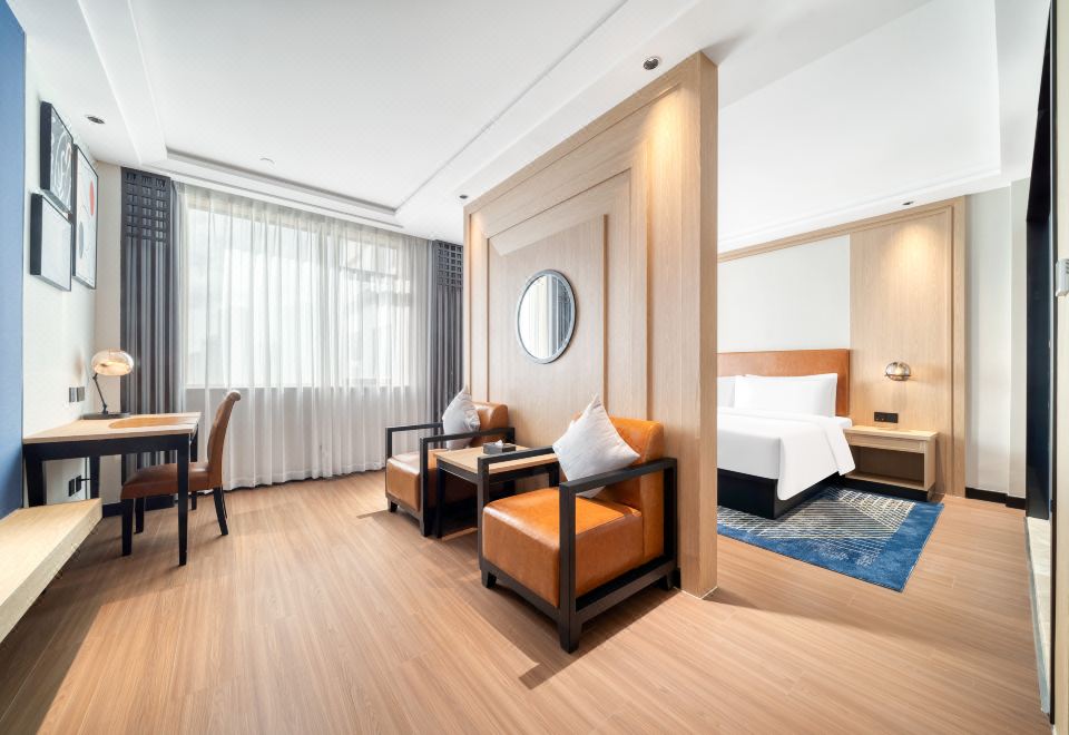 FOUR POINTS BY SHERATON ZHOUSHAN DINGHAIDeluxe Suite