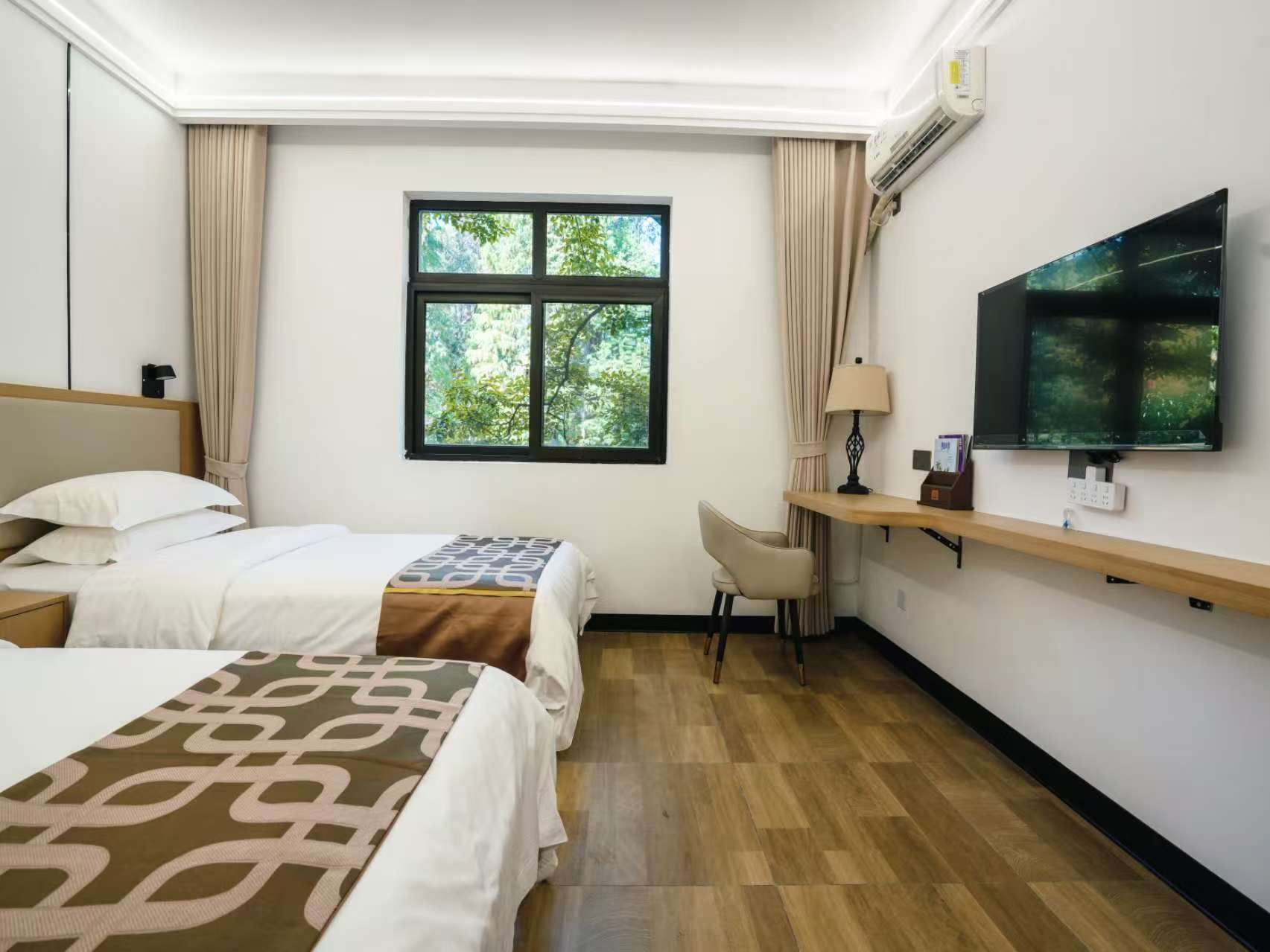 特惠房【辅楼F区】