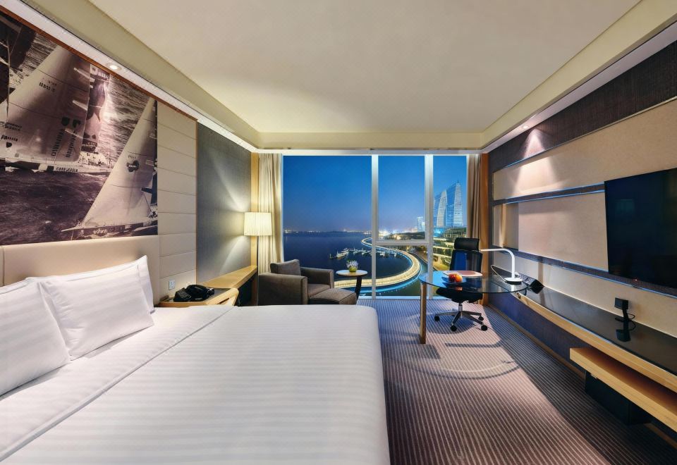 皇冠行政湖景房