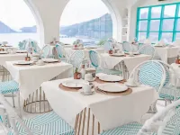 Loccal Collection Hotel Komodo