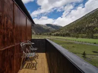 Manbao · Nida's Realm (Jiagenba) Hotels in 