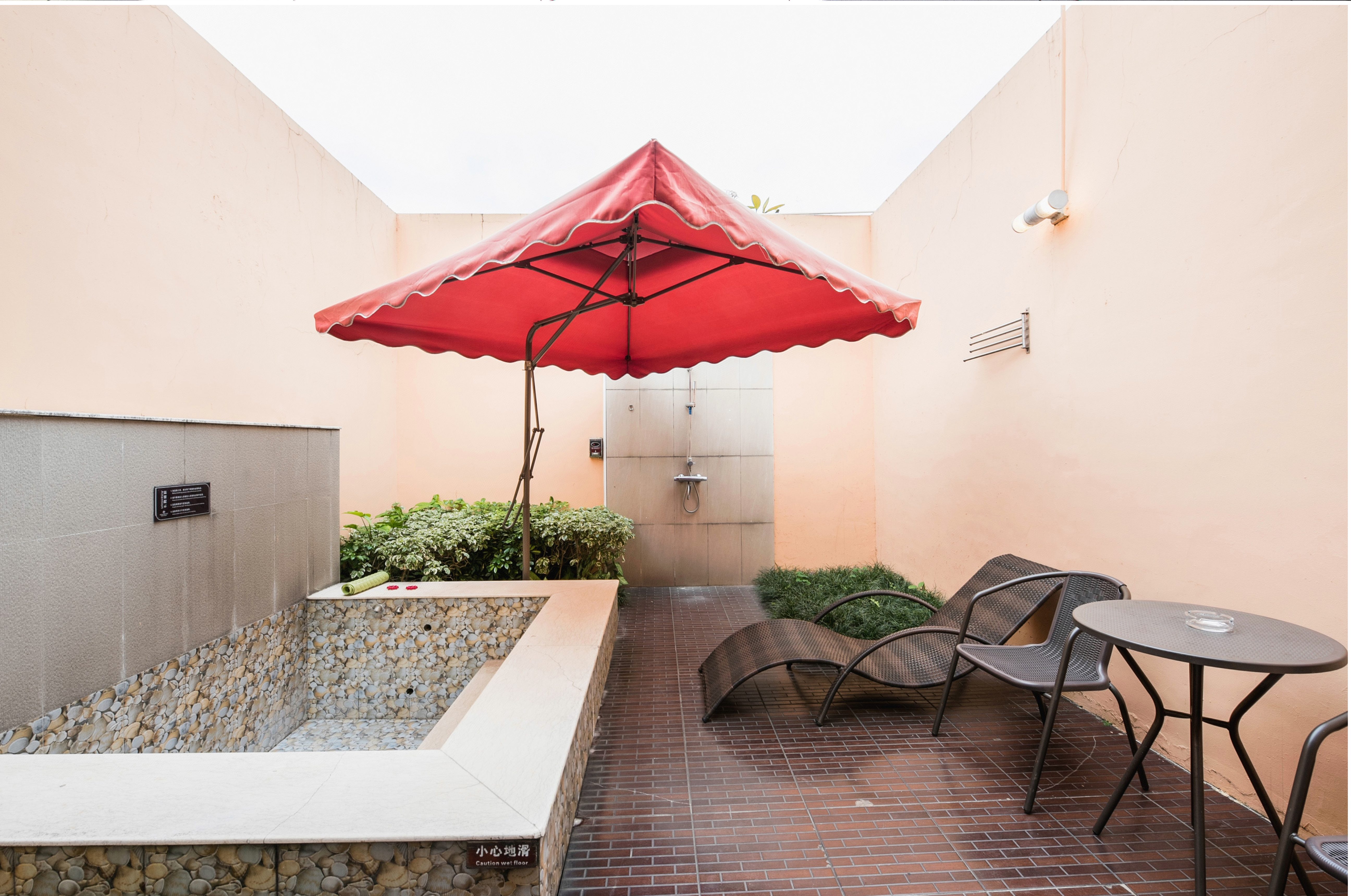 别墅私密双床花园家庭房|独立温泉池